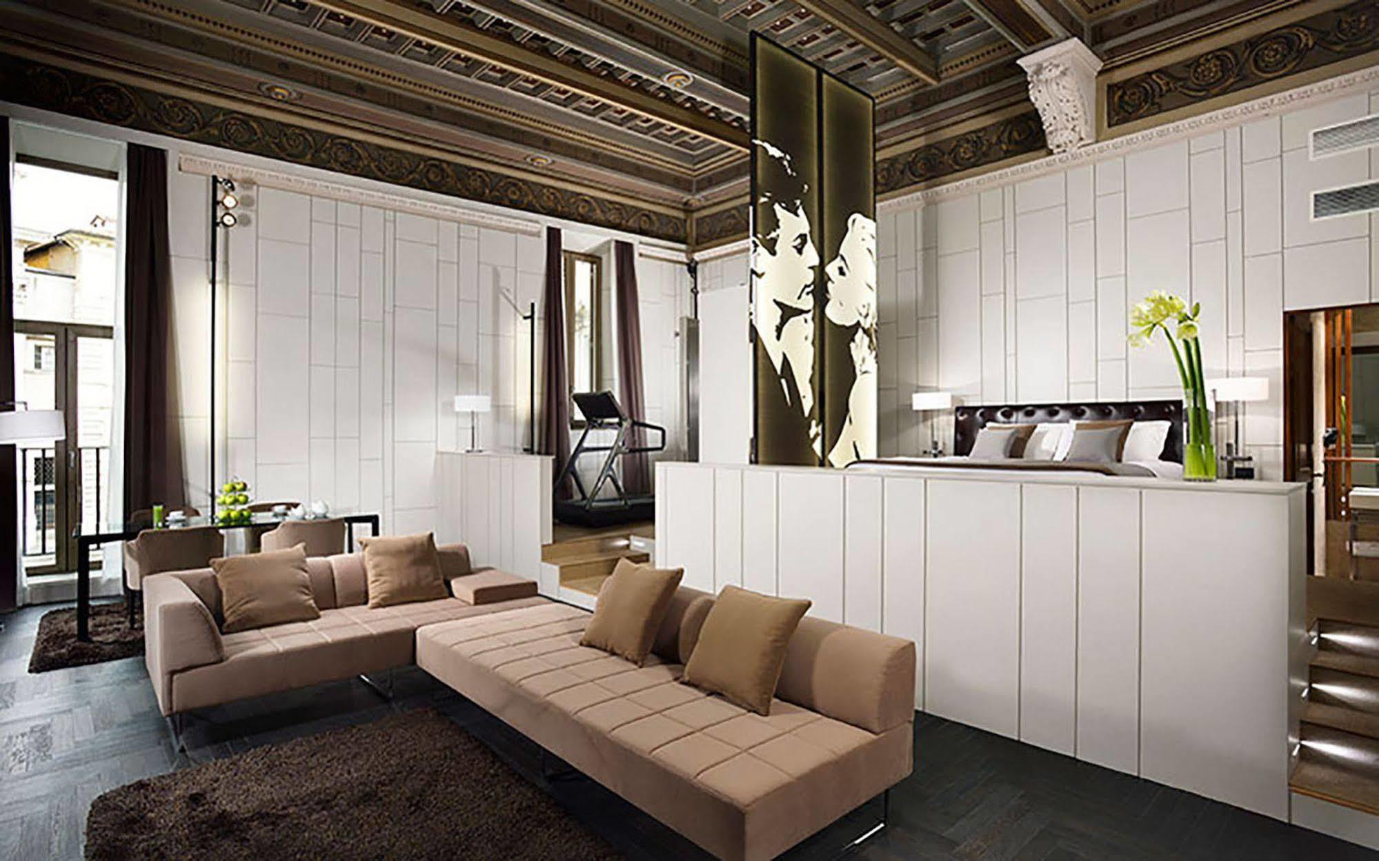 Piazza Del Gesu' Luxury Suites Рим Екстер'єр фото